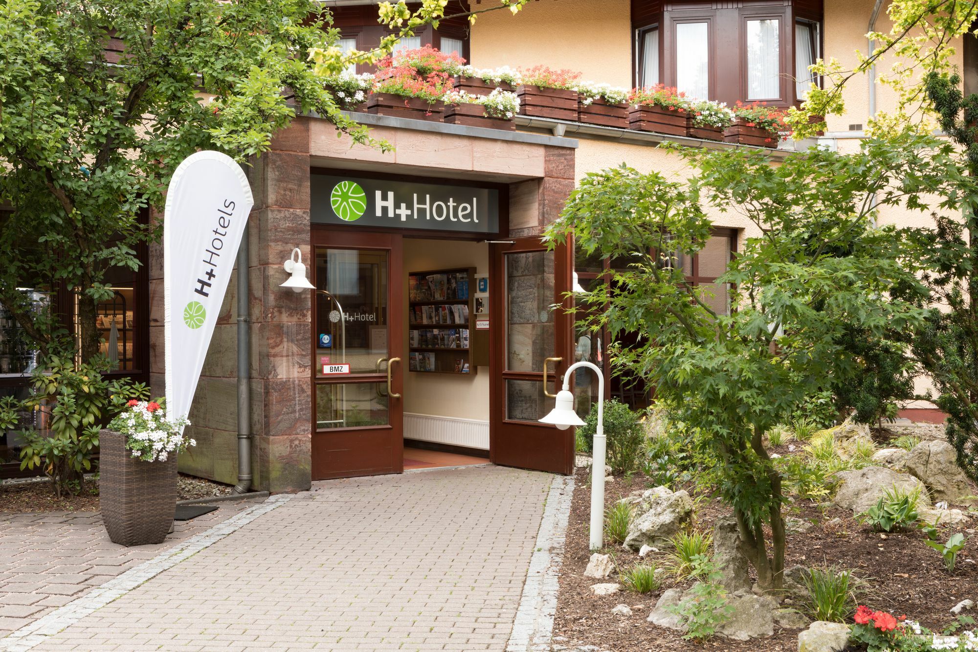 H+ Hotel Nuernberg Bagian luar foto