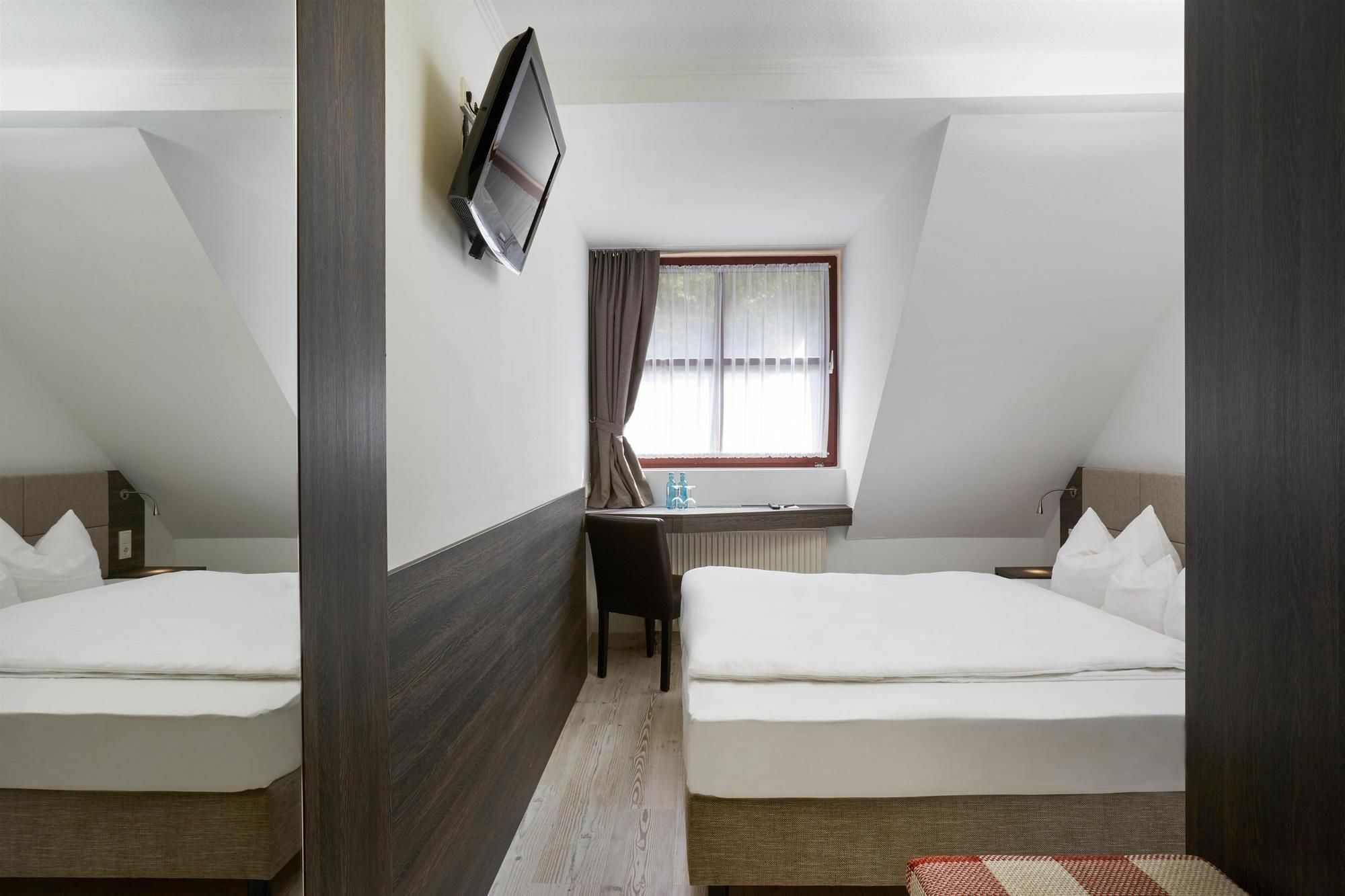 H+ Hotel Nuernberg Bagian luar foto