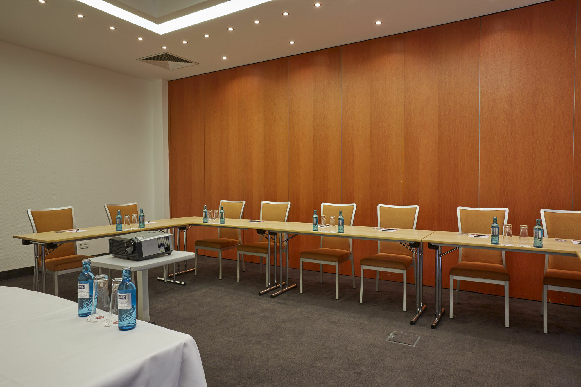 H+ Hotel Nuernberg Bagian luar foto